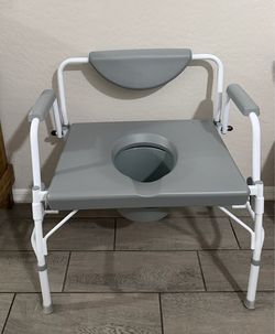 Medline Bariatric Commode NEW