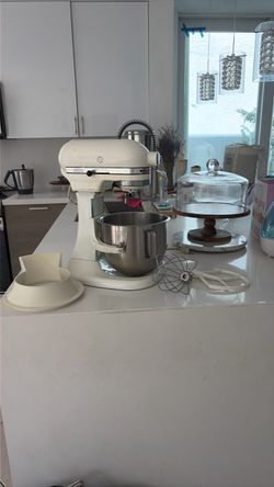 KitchenAid Stand Mixer with Attachments