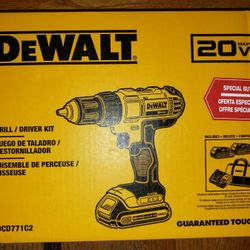 Dewalt 20 Volt Drill /  Driver Kit 