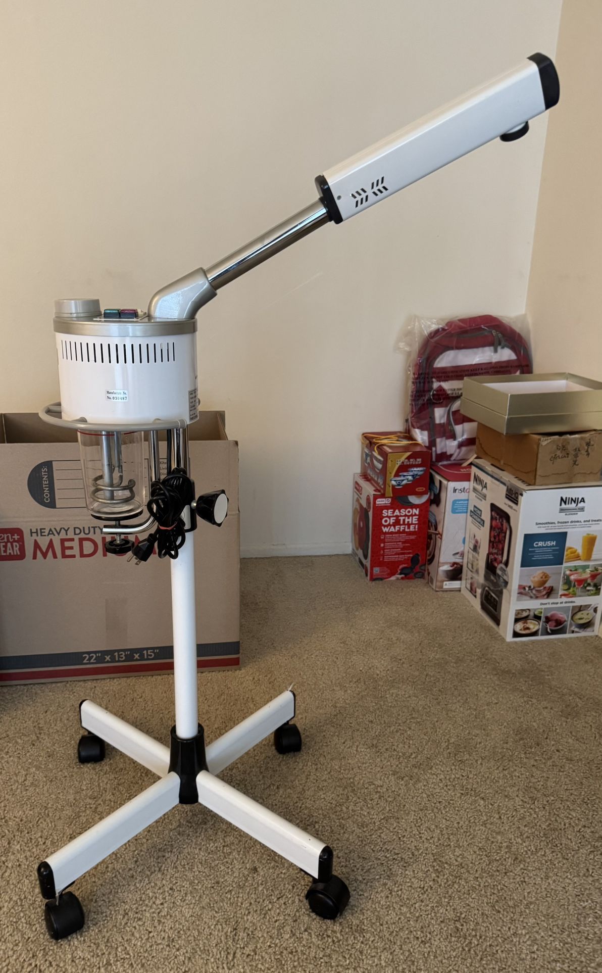 BB Professional Facial Steamer.