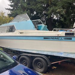  Reinell 25ft Ocean Boat
