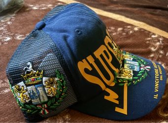 Supreme Crest Mesh Hat