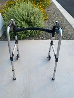 Front wheeled walker