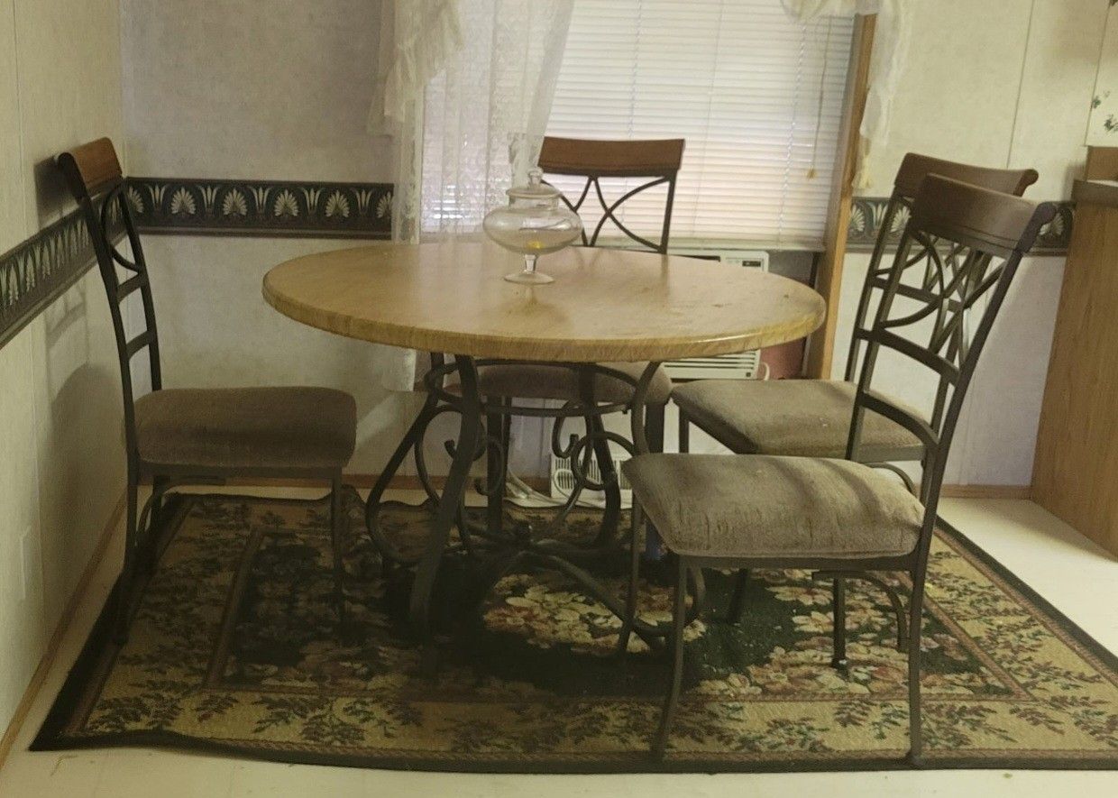 5 Piece Kitchen Table
