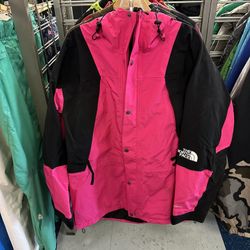 Northface Large Snowboard Jacket Located At Sin City Snowboards