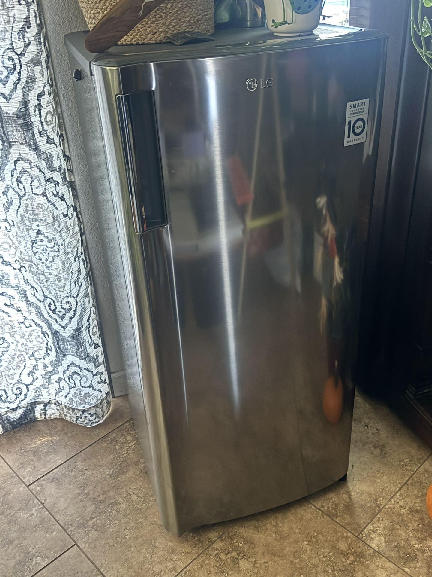 LG Mini Fridge With Freezer