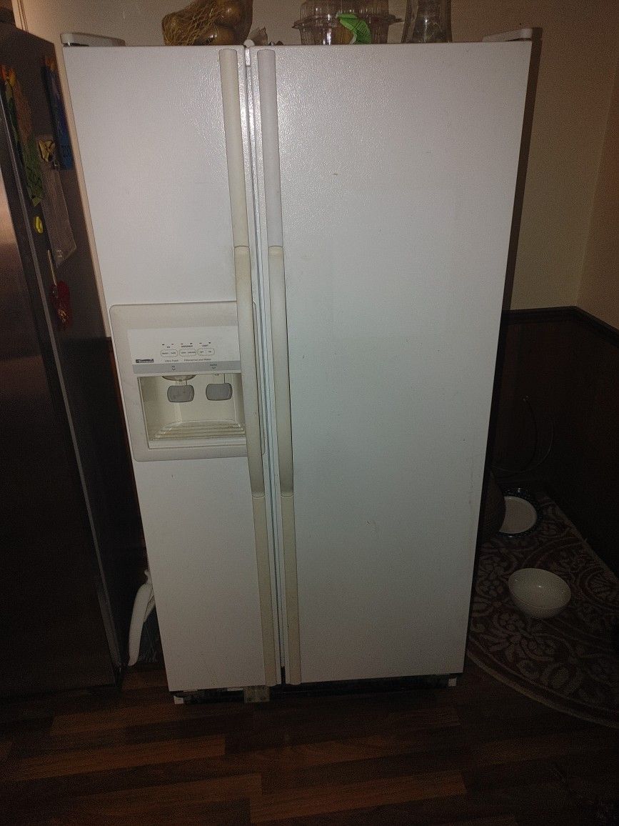 Kenmore Side by Side Fridge