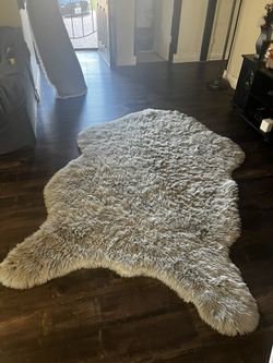 Grey shaggy/fur Area Rug 