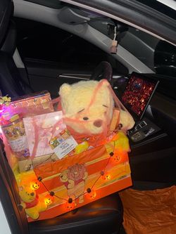 Winnie the Pooh spooky basket