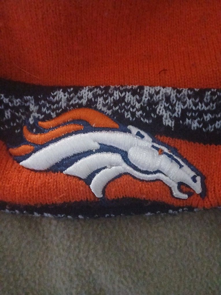Broncos Beanie