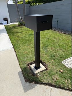 Mail box