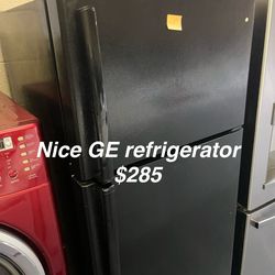 Nice GE Refrigerator