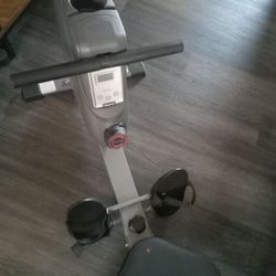 SUNNY Health And Fitness Rowing Machine