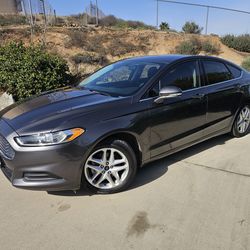 2016 ford fusion se v4 automatic clean title