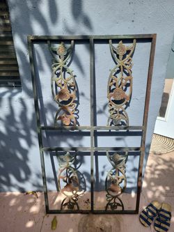 Beautiful Iron Gate Piece With Roses