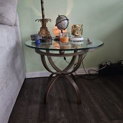 Living Room Table Set. 2 End Tables, 1 Coffee Table.