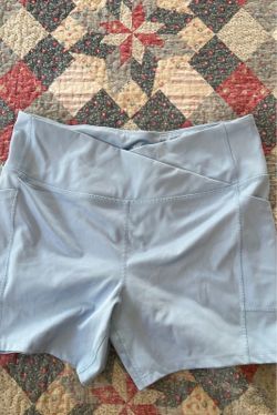 nicole miller light blue athletic shorts Women’s Sz XL