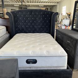 QUEEN SIZE BEDROOM SET MATTERS AND BOX SPRING AND BED DRESSERS MIRROR NIGHTS 