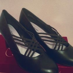 Easy Street Black Pump