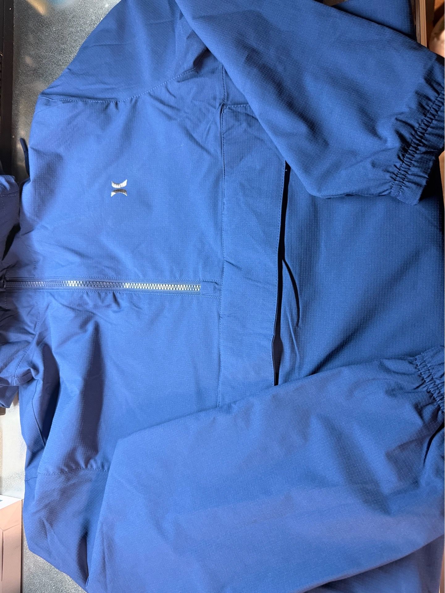 Hurley jacket/windbreaker