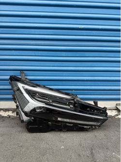 Toyota Prius Prime 2023 2024 2025 2026 Right Side LED Headlight OEM