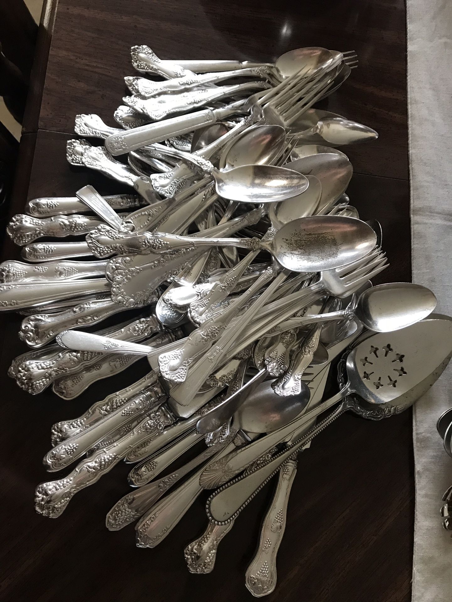 Vintage silverplated dessert/tea spoons