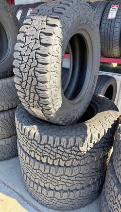275/65/18 Goodyear Selling a set of 4 tires in excellent condition 🫡