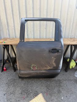 NISSAN TITAN ( 2016 2017 2018 2019 2020 2021 2022 2023 2024 ) Rear door shell left  driver side LH original USED OEM