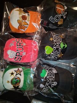 Spurs hats 2 for 20$