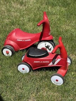 2 Radio Flyer Trikes Bikes 