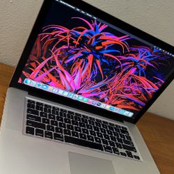 Apple MacBook Pro 15” I7/8GB/256GB SSD $175