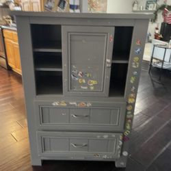 Youth Dresser 