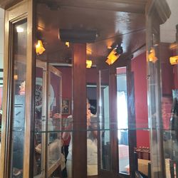 Corner curio cabinet