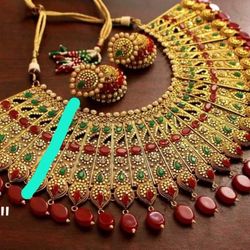 Necklace set