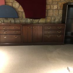 Beautiful Wood Desk - Great Condition 