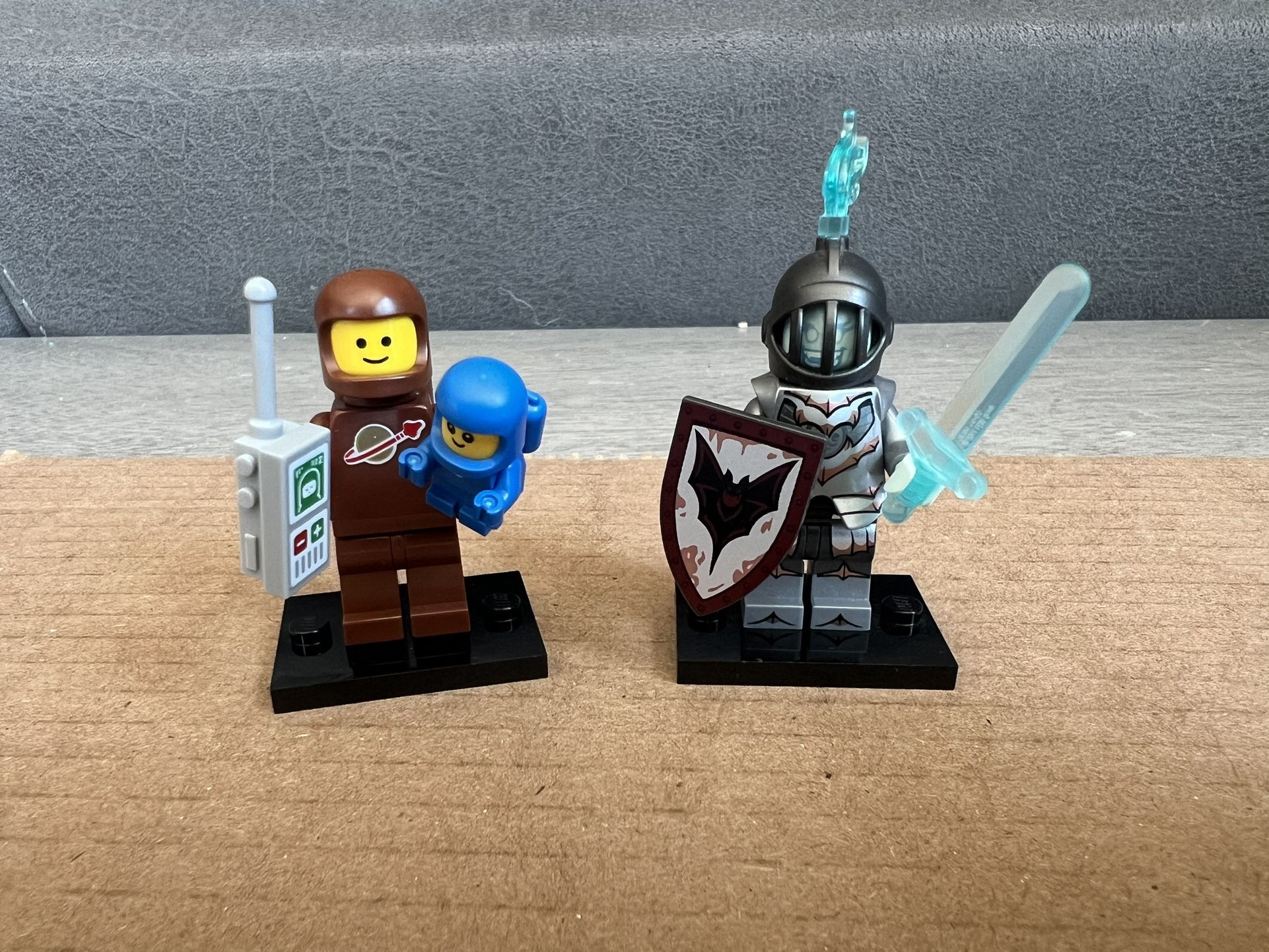 Two Minifigs