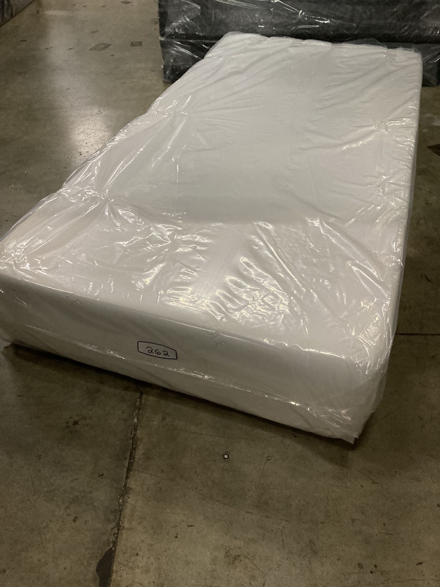 Twin XL Tuft And Needle Gel Memory Foam Mattress