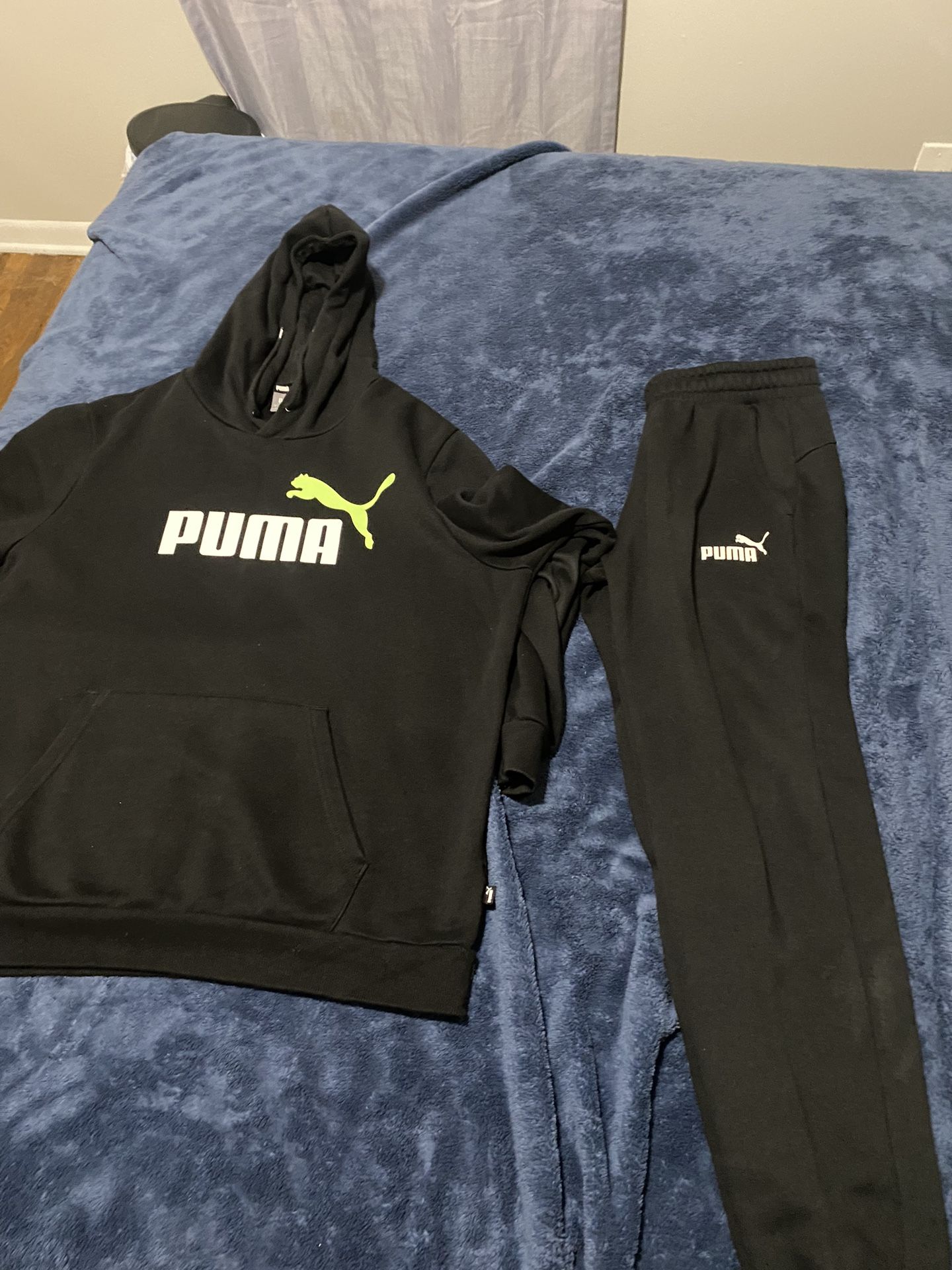 Puma Outfit Size Medium Pick Up Kansas City Ks