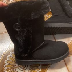 Brand New Size 6 Boots. See My Page Tons More 
