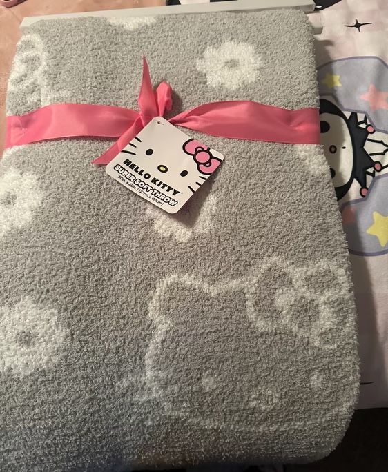 Hello Kitty Blanket 