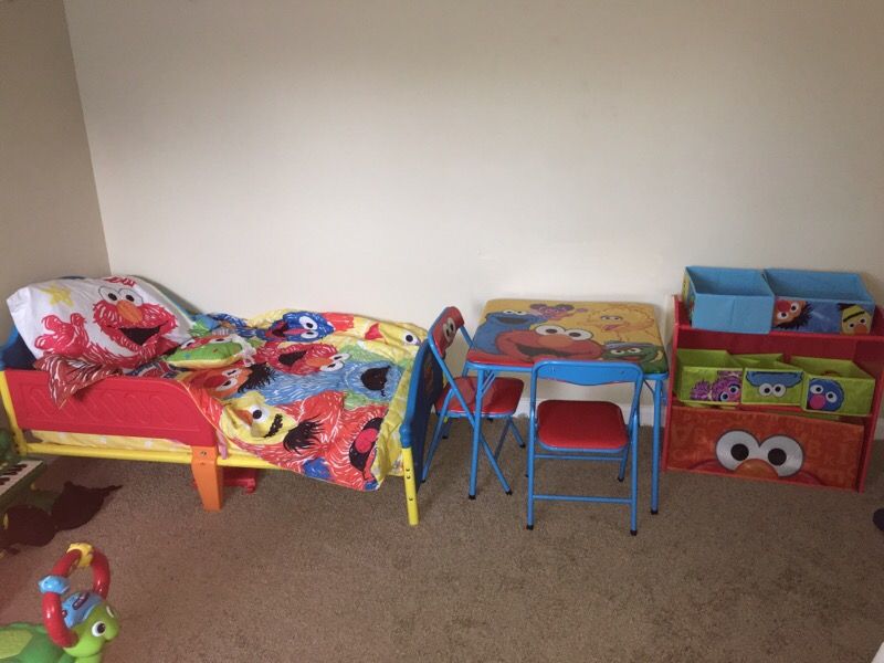 Toddler Elmo Bed set