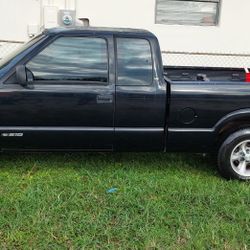 2000 Chevrolet S-10