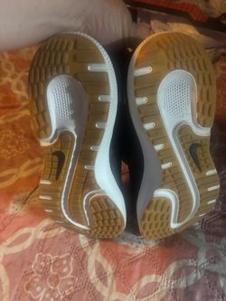 Women's shoes