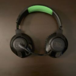 SELLING WIRELESS JBL’S💥