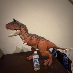 Jurassic World Super Colossal Giganotosaurus Dinosaur