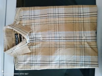 Ecko Medium Short Sleeve Creme Color Plaid Great Condition Like New
