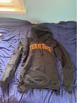 Medium Tennessee hoodie
