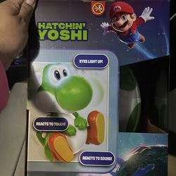 HATCHING YOSHI