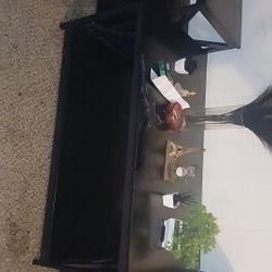 Coffee Table And Side Table 