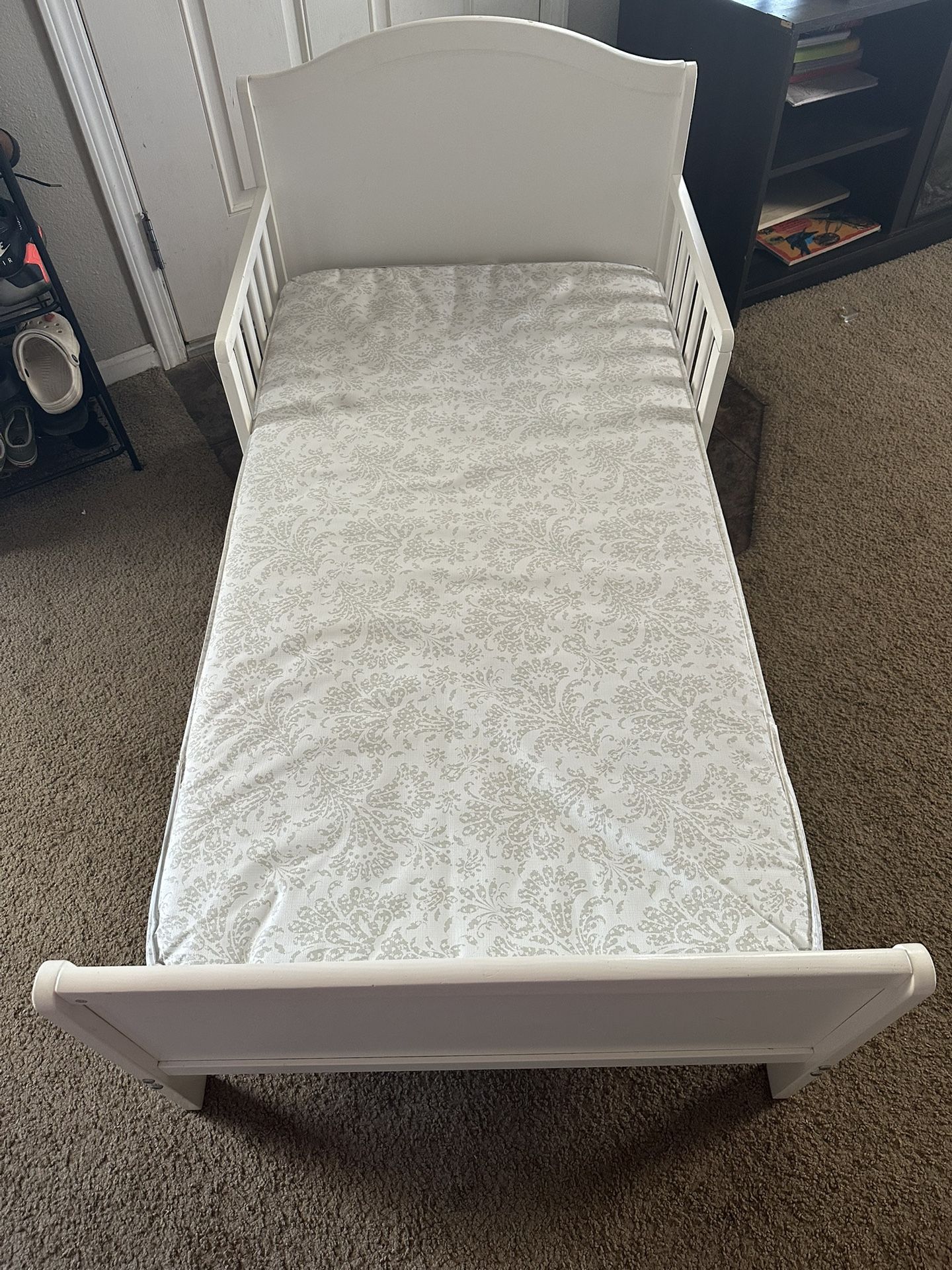 Toddler Bed With Mattress